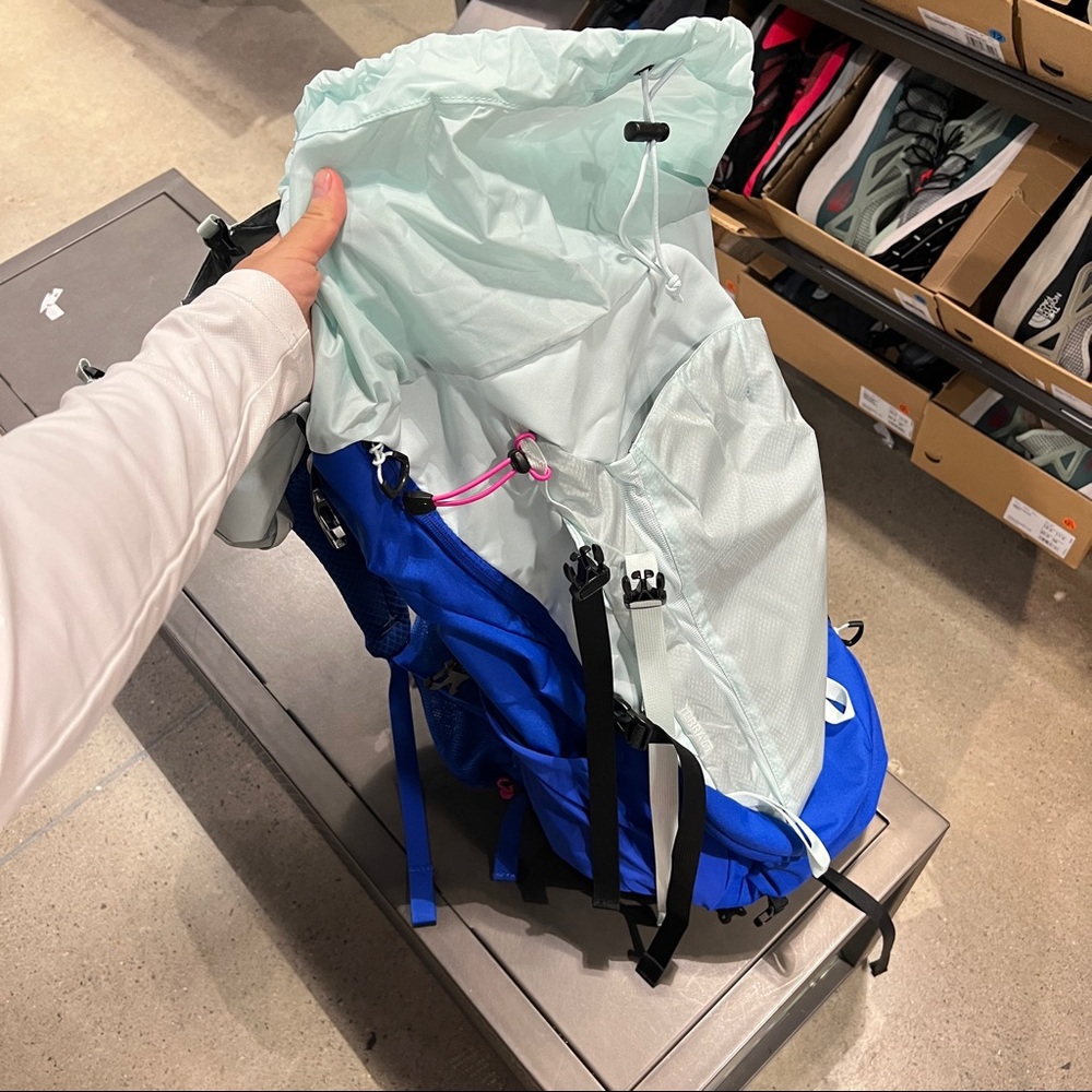 The north face youth Terra 55 backpack - Picture 4 of 9